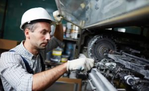 نگهداری ماشین‌ آلات صنعتی